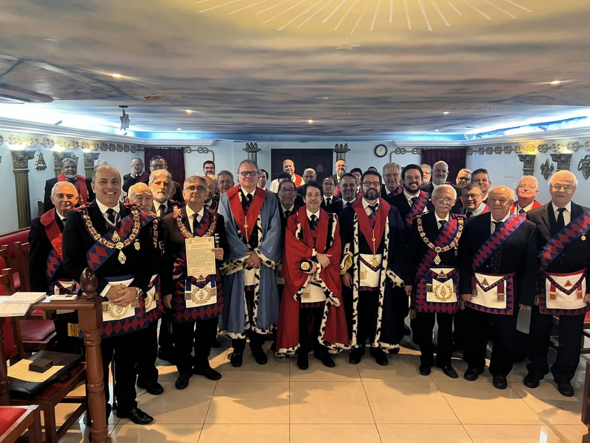 Capitulo Brasilia de Maçons do Arco Real em Cerimônia de Entrega de Medalha Comemorativa de 50 anos de Fundação